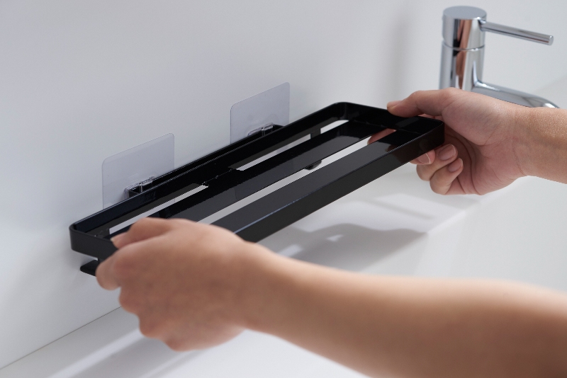 portaoggetti per bagno Yamazaki con fissaggio adesivo